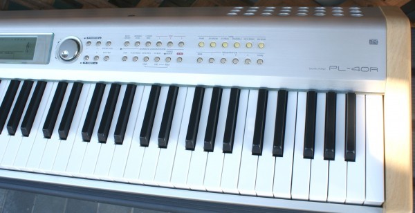 CASIO/カシオ DIGITAL PIANO PL-40R 電子ピアノ 88鍵盤 説明書 ペダル付 動作ＯＫ