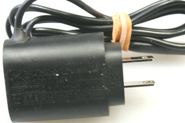 ( free shipping )BRAUN Brown AC adaptor adaptor 492-5217 operation OK