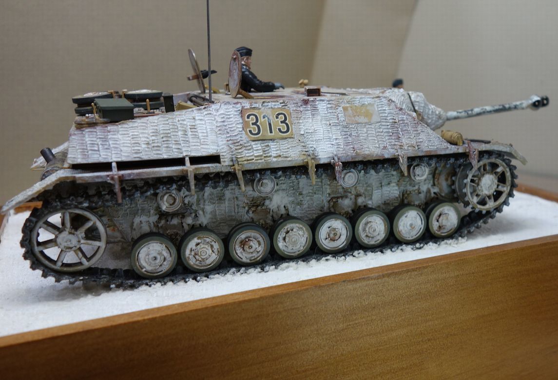 1/35 GSIクレオス　四号駆逐戦車 L48 完成品　兵２体つき_画像8