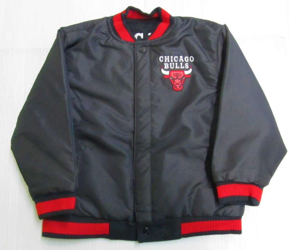 BD38)JH Design Chicago Bullsリバーシブルジャケット/黒赤/NBA/BUL252REL6/6/シカゴ ブルズ/キッズ/子供/6歳/USサイズ_画像3