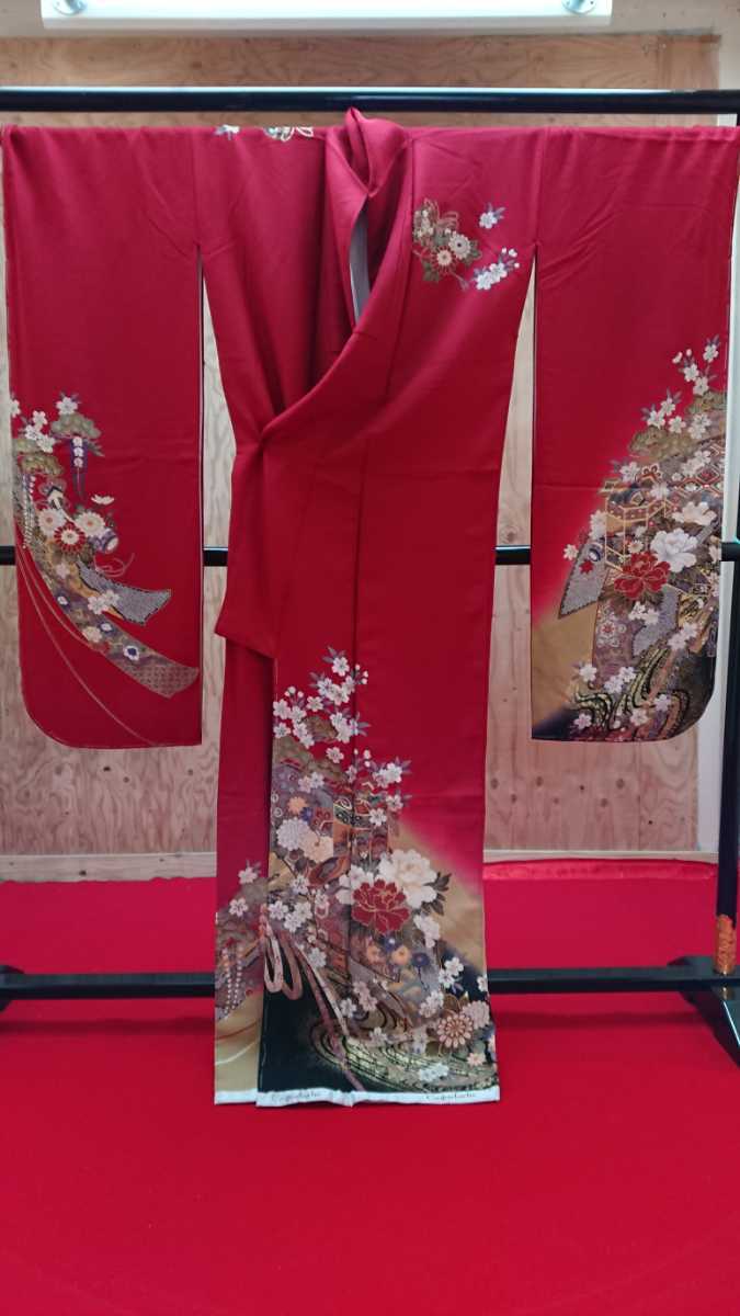 井401 振袖 成人式 式典 初詣 えんじ 金 絹 鼓 花 松 201218 振袖