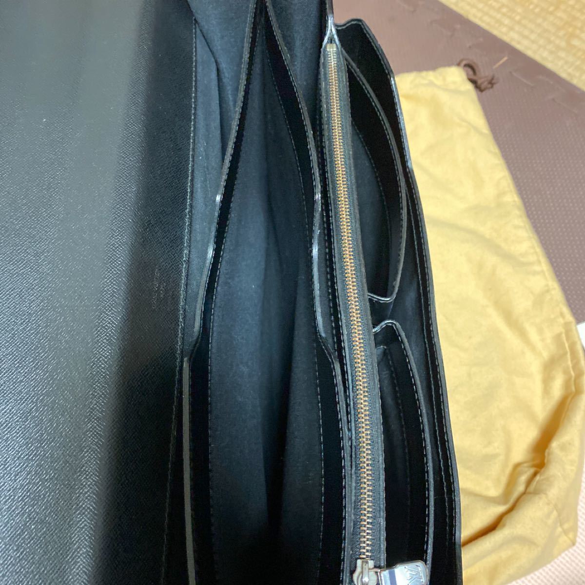 美品 LOUIS VUITTON タイガ ビジネスバッグ | macslasierraabq.com