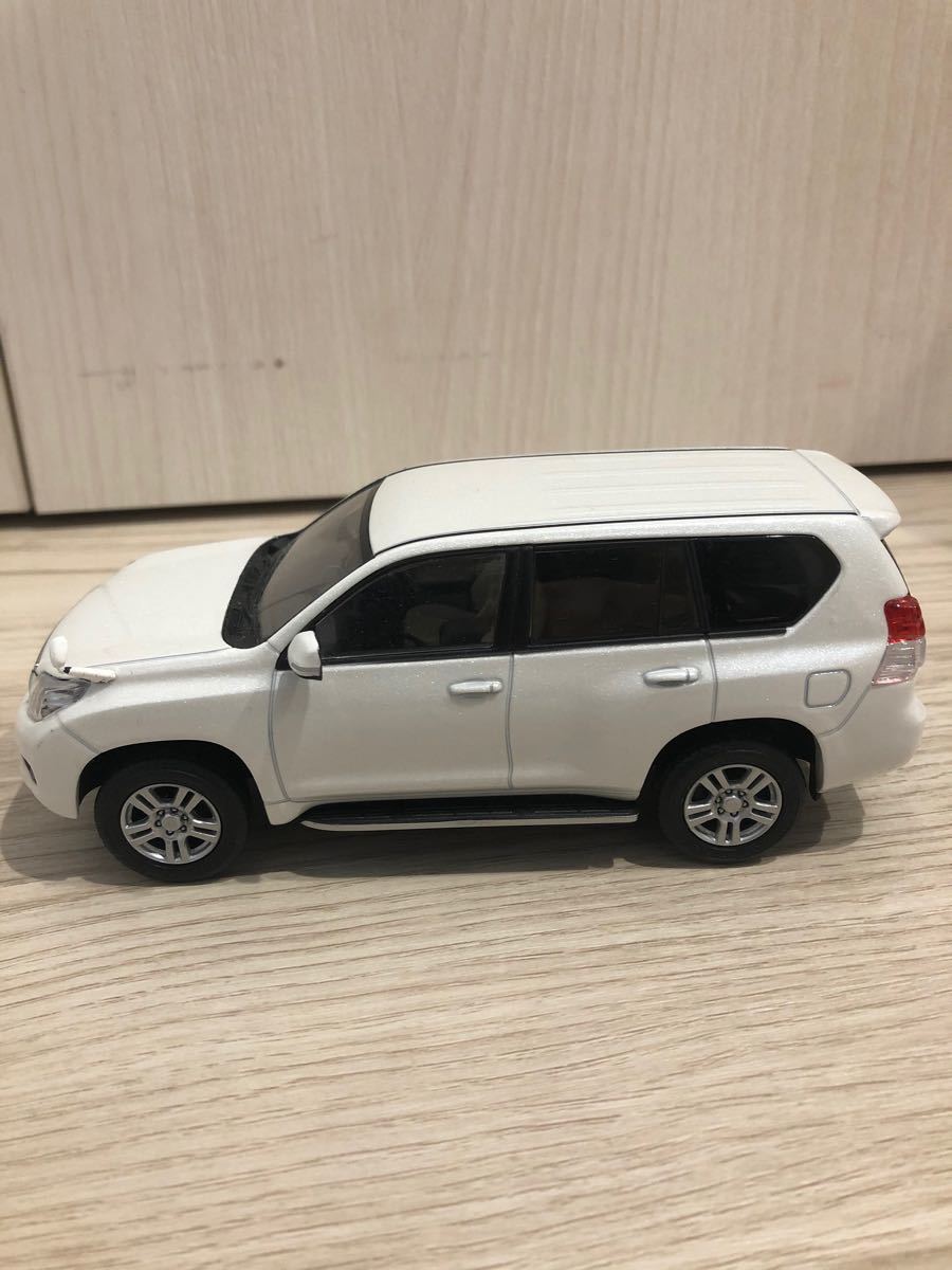 トヨタ ランドクルーザープラド 150系 前期 カラーサンプル トヨタ ランドクルーザープラド 150系 前期 カラーサンプル