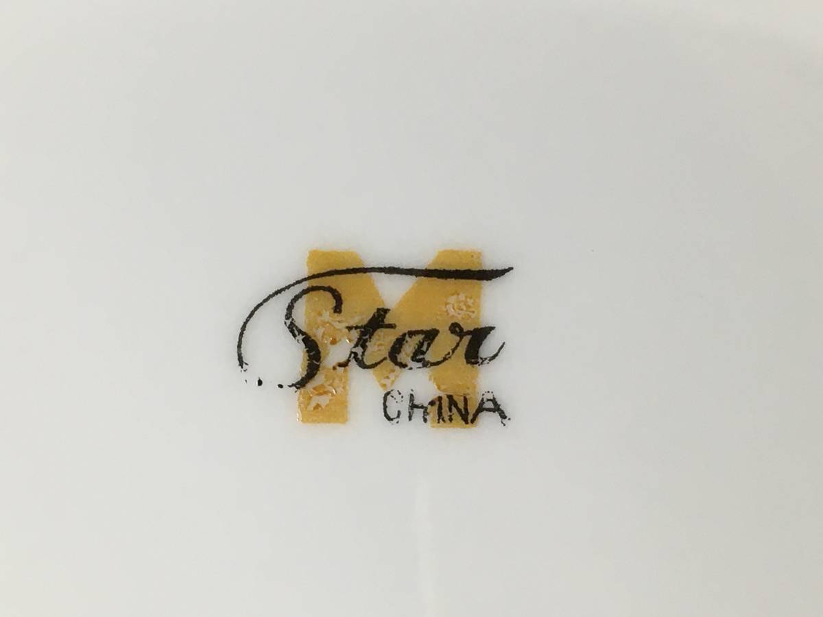 日本製です。CHINAは磁器という意味です。