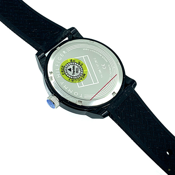 【送料無料】トミーヒルフィガー メンズ ブラック 腕時計 1791744 tommyhilfiger BLACK SPORT WATCH WITH  SILICONE STRAP