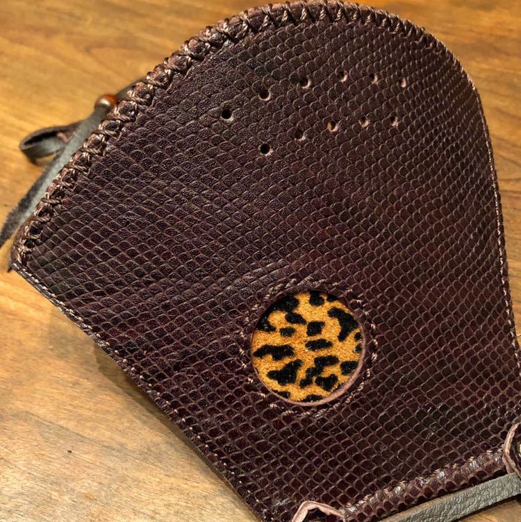 [ original leather ] leather face mask Brown leather Leopard leopard print equipment ornament 