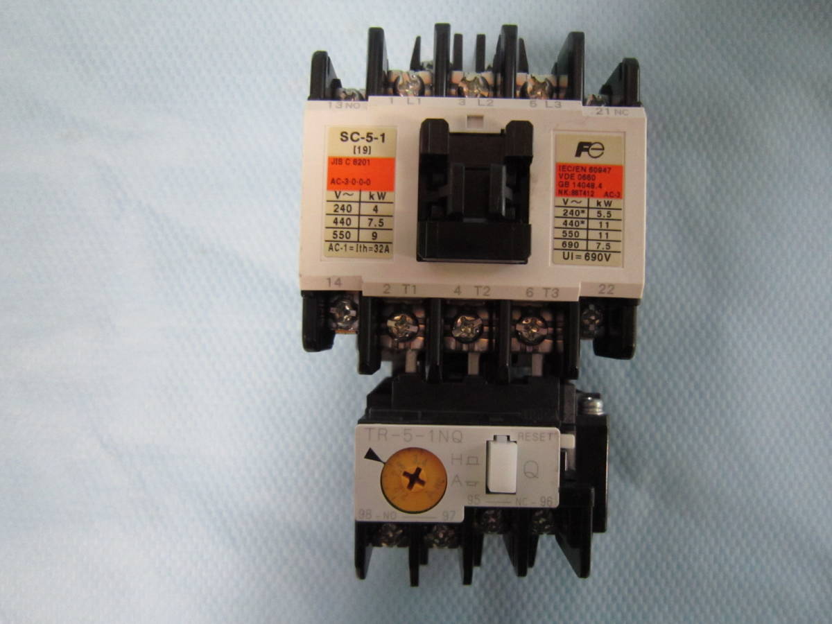 富士電機 電磁接触器 SC-5-1(19) TR-5-1NQ SW-5-1 マグネットスイッチ コイル100V_画像1