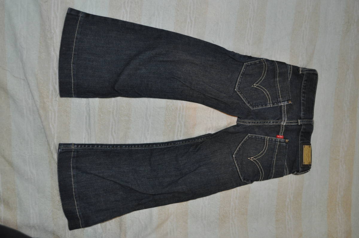 【中古美品・送料無料】リーバイスLEVI'Sデニムパンツレディース110