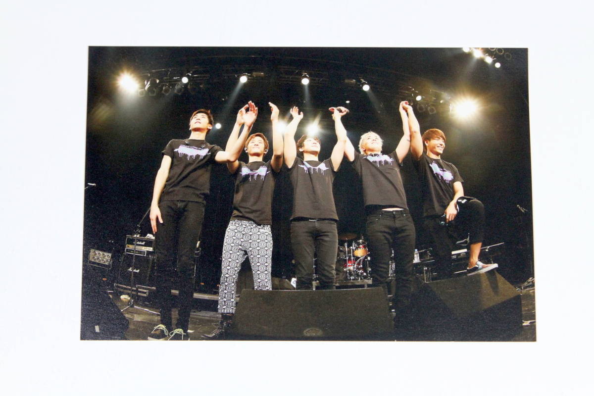 FTISLAND■日本盤Blu-ray2枚セット【ARENA TOUR 2013 FREEDOM】【AUTUMN TOUR 2013 REPLAY】ブルーレイ■ポストカード付_画像2