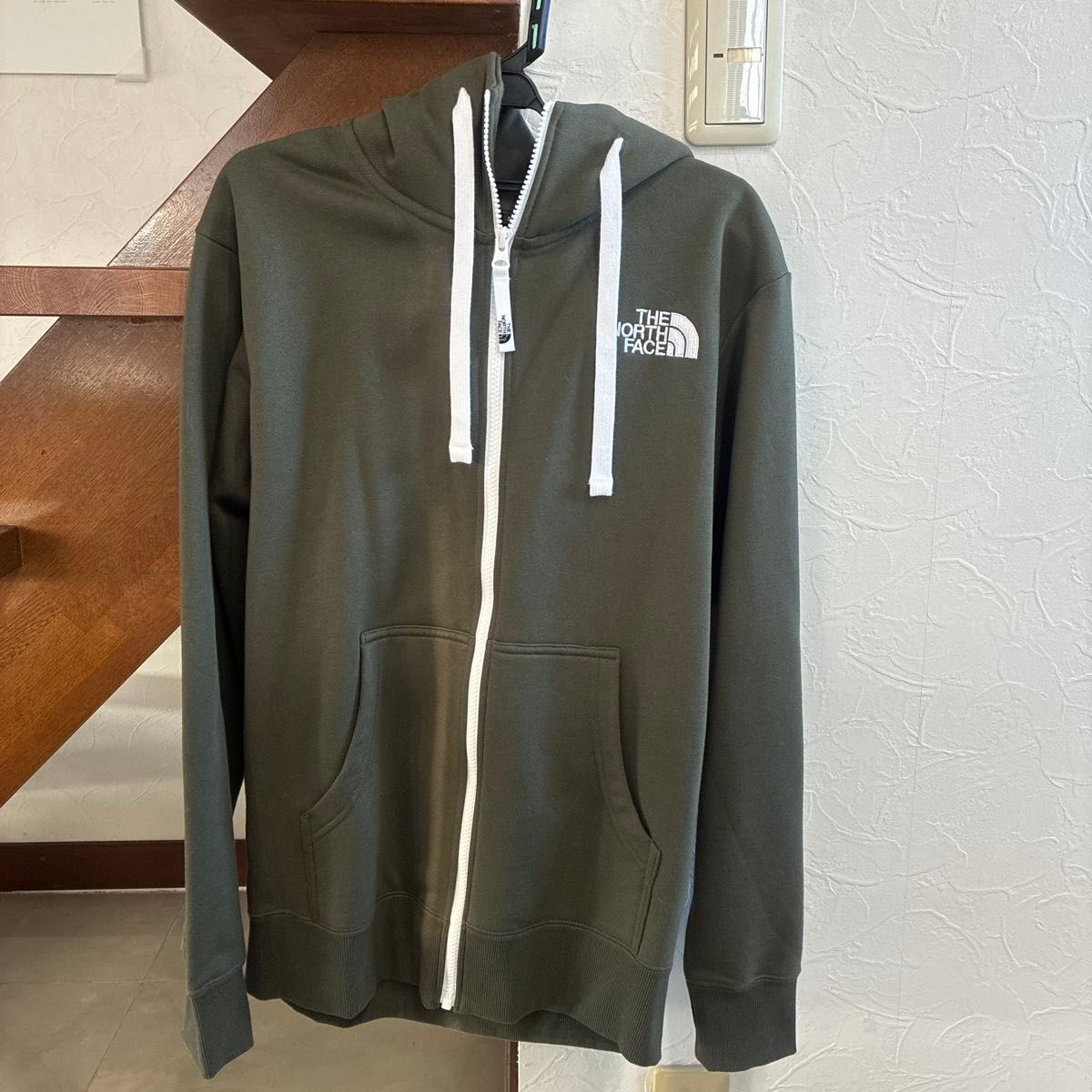 THE NORTH FACE リアビューフルジップフーディ カーキ|Yahoo!フリマ THE NORTH FACE リアビューフルジップフーディ カーキ|Yahoo!フリマ