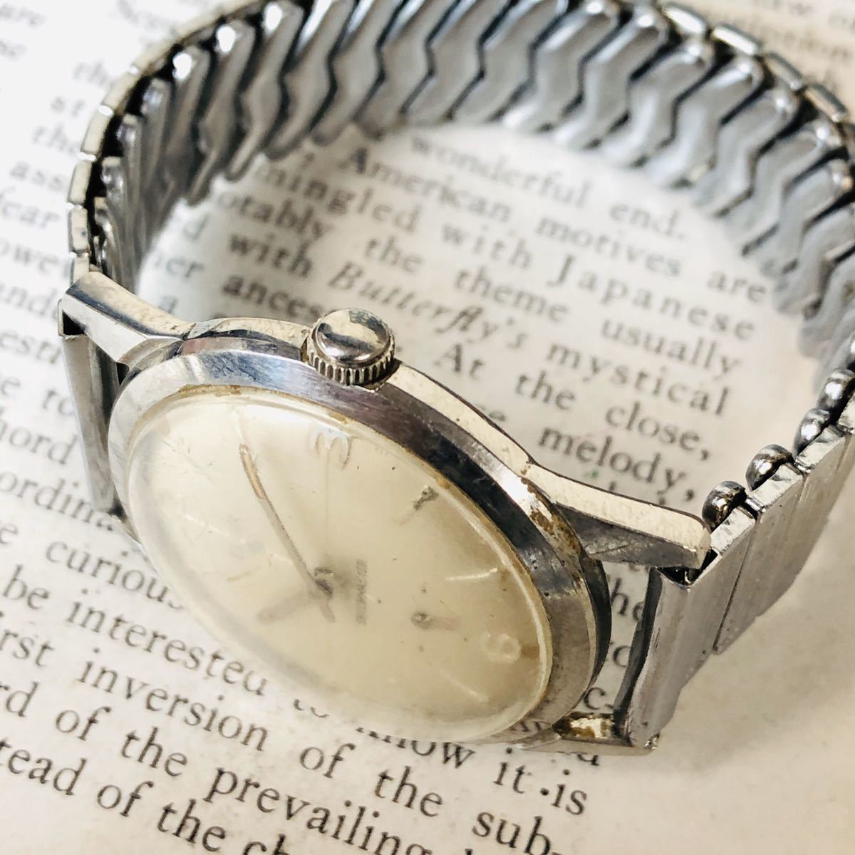 ELGIN エルジン 腕時計 機械式 手巻き SHOCKMASTER ホワイト スモセコ 3針 ビンテージ 稼動品 W1457_画像4