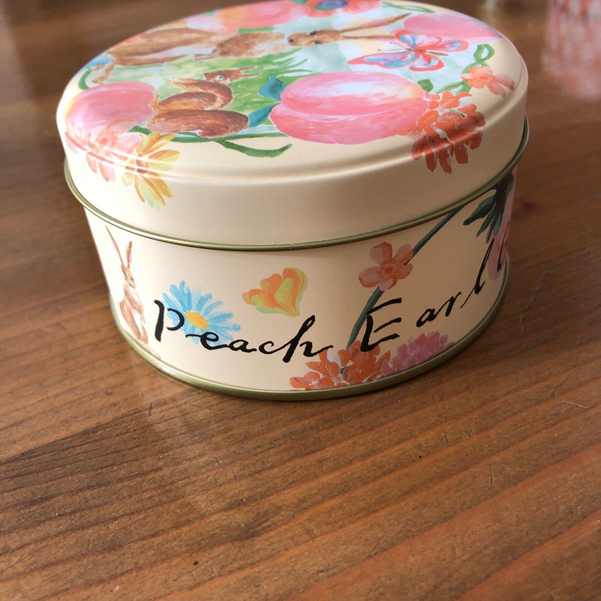 Paypayフリマ 缶のみ アフタヌーンティーティールーム紅茶缶 利光春華 Paypayフリマ 缶のみ アフタヌーンティーティールーム紅茶缶 利光春華