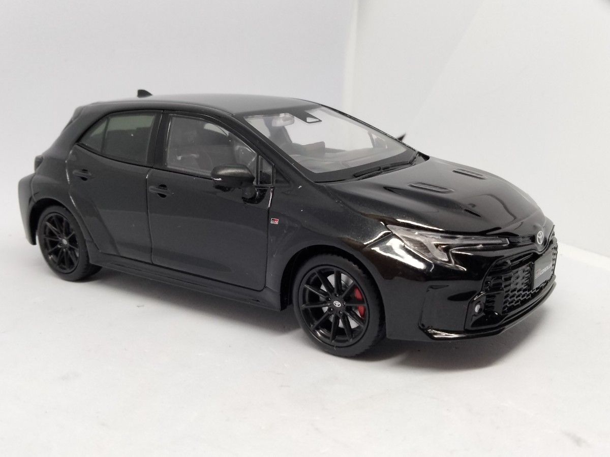 トヨタ GRカローラ カラーサンプル 色見本 1/30 ミニカー 黒｜Yahoo