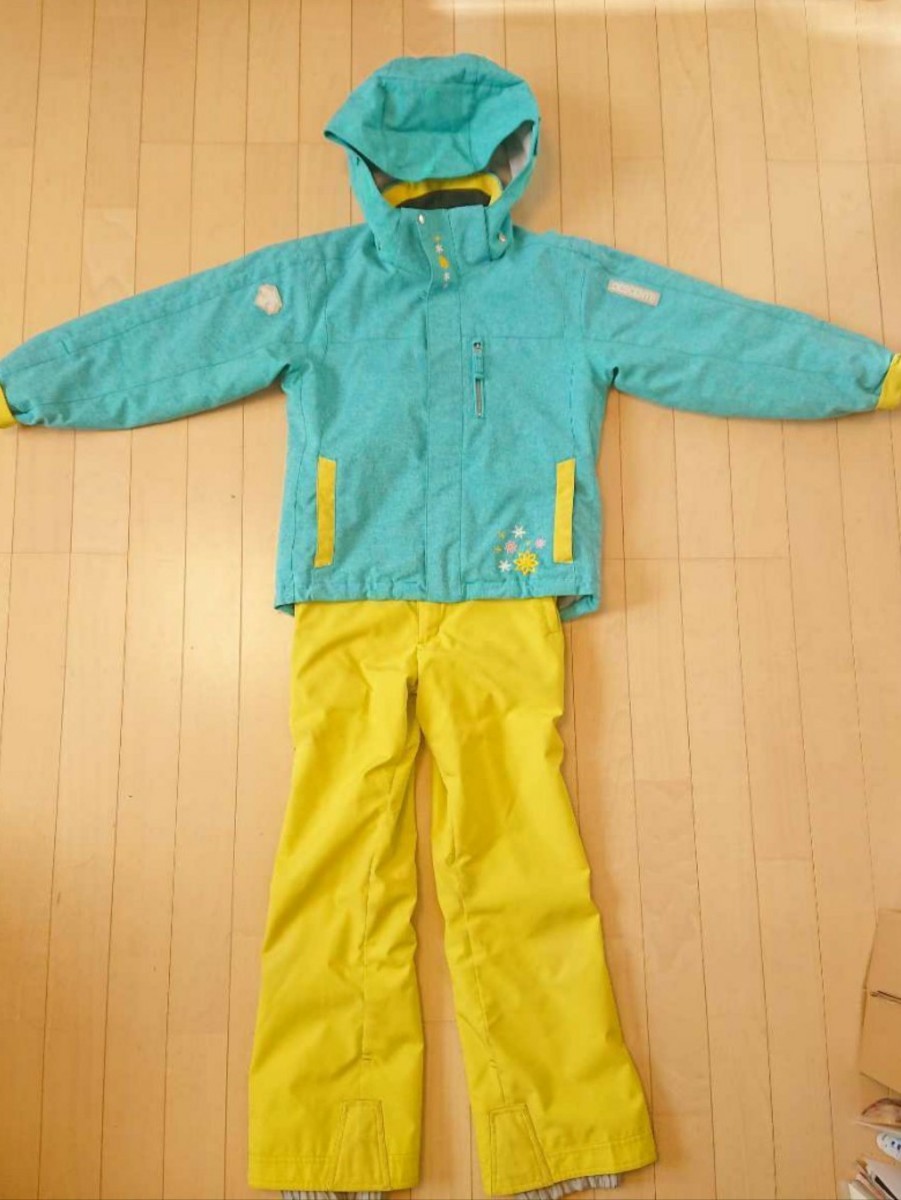 Paypayフリマ Descente デサント スキーウェア 上下セット キッズ 135cm 145cm ガールズ 女の子 Paypayフリマ Descente デサント スキーウェア 上下セット キッズ 135cm 145cm ガールズ 女の子