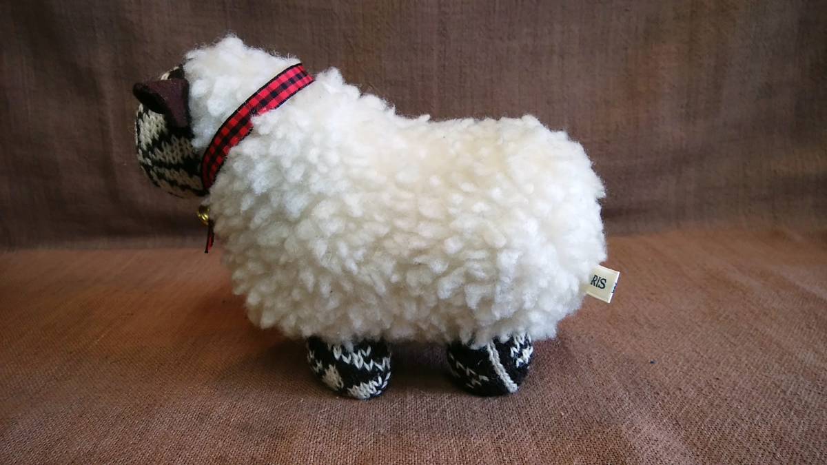ARIS FARM ... мех ...  мягкая игрушка   интерьер  ... ...  овца    размер   около 16cm× около 12cm× около 8cm  Простая бандероль (teikeigai)  стоимость доставки 300  йен   Letter Pack  стоимость доставки 520  йен 