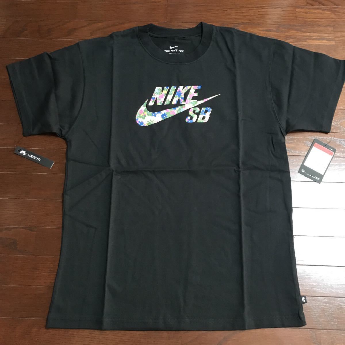 【セール】新品　Ｌサイズ　ナイキSBエスビーNIKE Tシャツ　ブラック