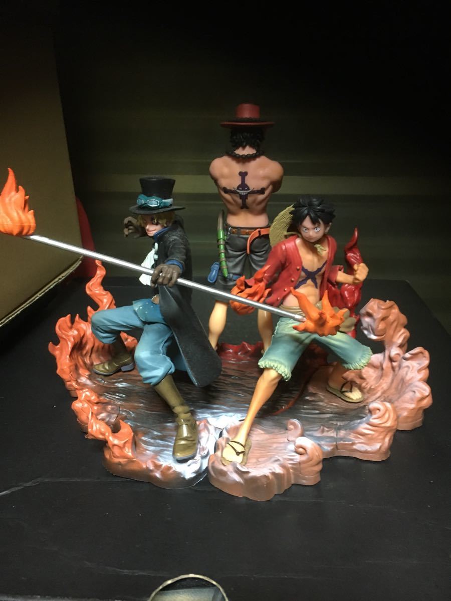 ワンピース ブラザーフッド2炎の3兄弟ルフィ、エース サボフィギュアセット美品