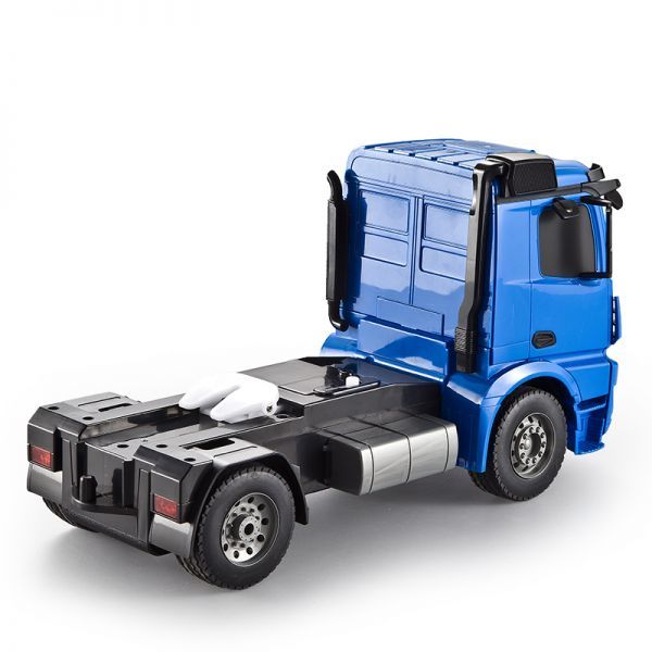 1/20 size container trailer radio-controller . confidence. not 2.4GHz frequency . several pcs same time mileage . possibility trailer connection cut .... radio-controller . is possible to do 