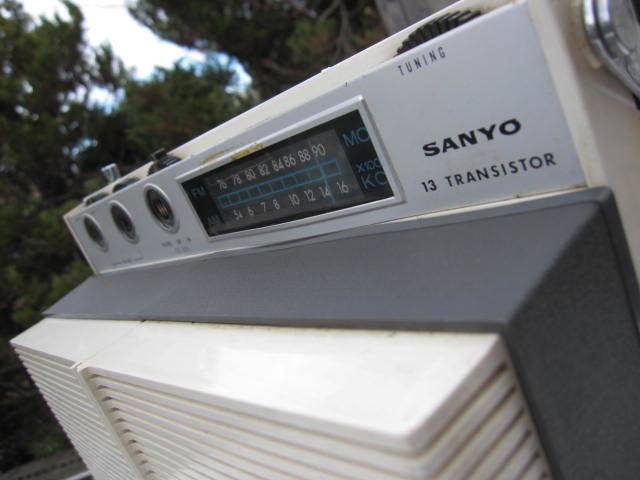 6120円 ☆三洋電機 サンヨー FM-AMラジオ内蔵 13石トランジスタ 6120円 ☆三洋電機 サンヨー FM-AMラジオ内蔵 13石トランジスタ