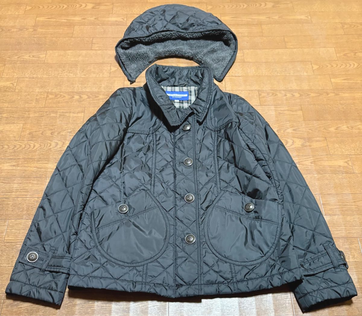 バーバリーブルーレーベル 中綿 キルティング フード付き ジャケット