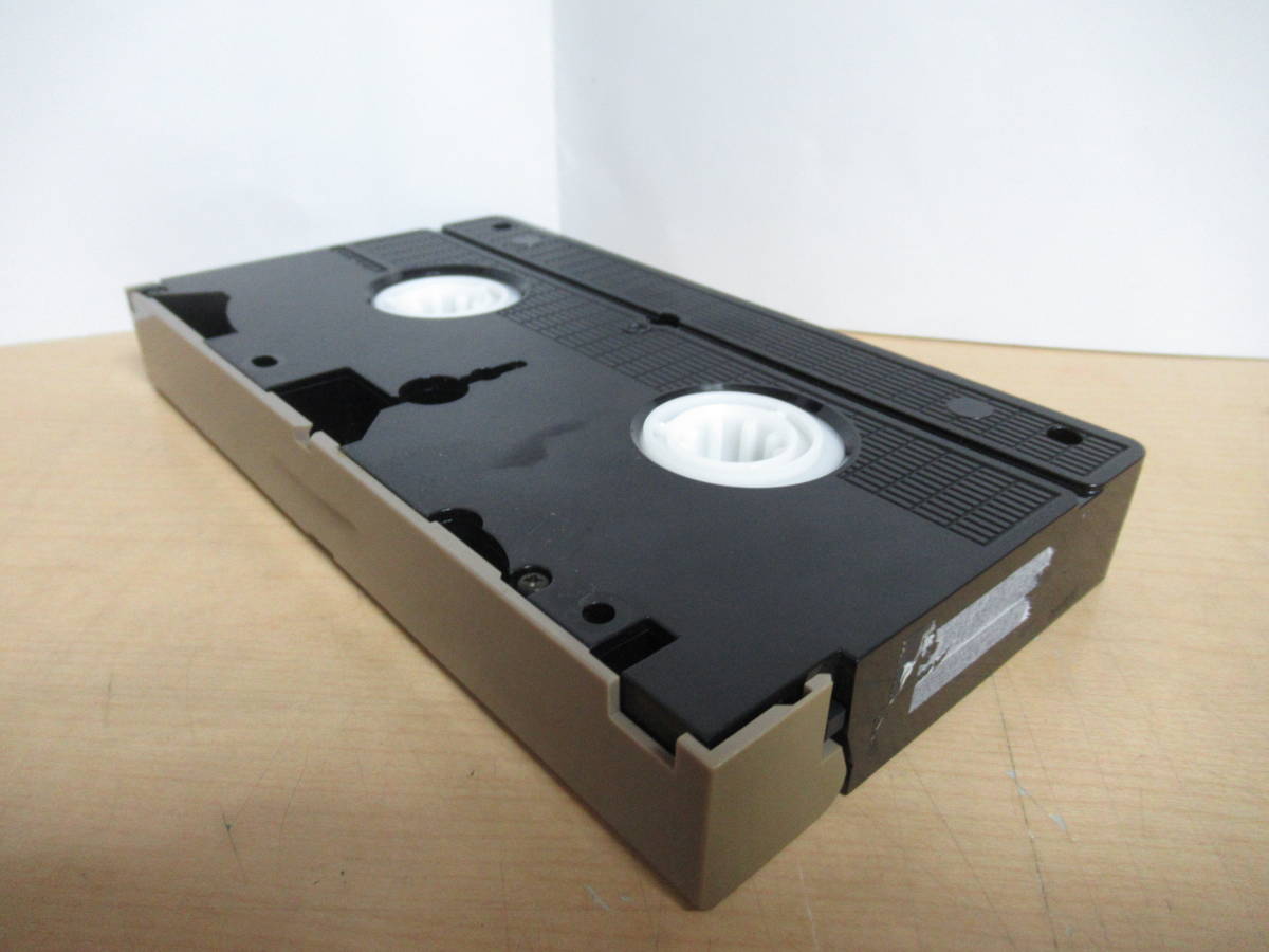 映画「ワン・クレイジー・サマー」VHS ビデオテープ コメディ/青春　外国映画アクション 　カラー94分　日本語字幕　1986年製作　 _画像9