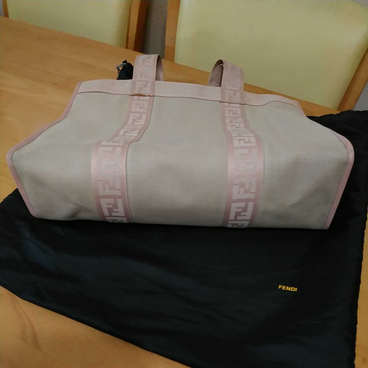 中古 FENDI フェンディ トートバッグ キャンバス ピンク Fendi bag ショルダーバッグ 保存袋付き 送料無料_画像3