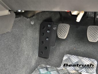 【LAILE/レイル】 Beatrush ドライバーフットレスト ディープブルー トヨタ 86 ZN6 スバル BRZ ZC6 マニュアル車専用 [S46400DRD]_画像4