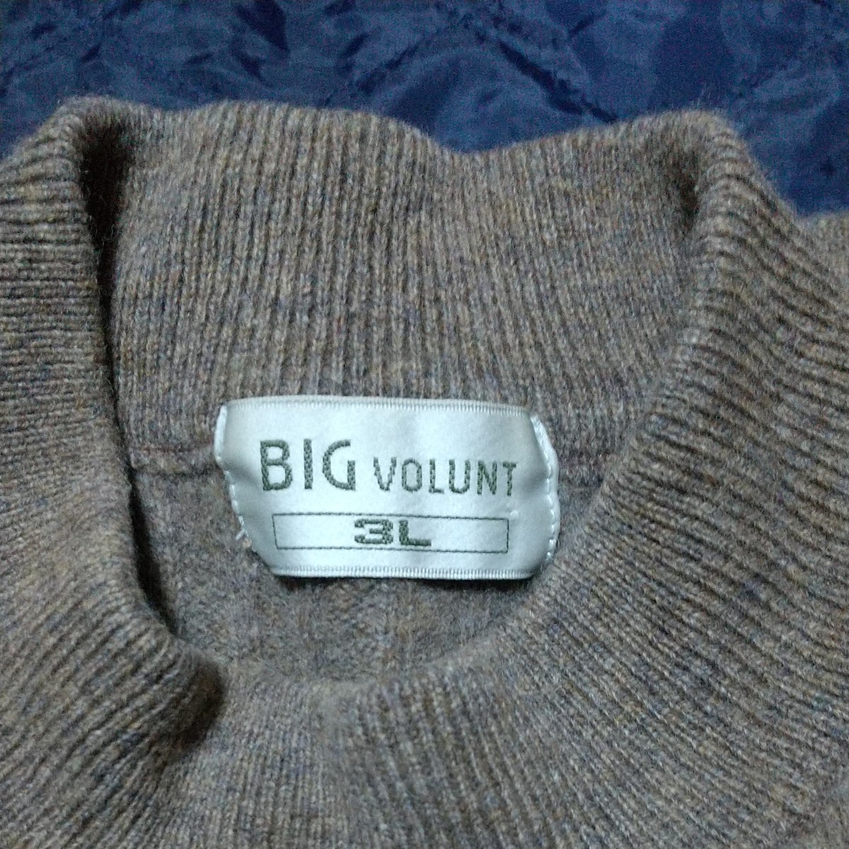 WOOL100%の3Lサイズ、ブラウン系のセーター