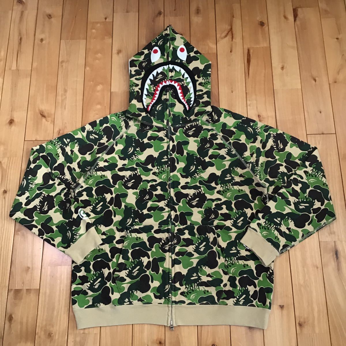 * Mucc limitation * fire - duck Shark Parker L size shark full zip hoodie a bathing ape bape fire camo green Ape Bape 099