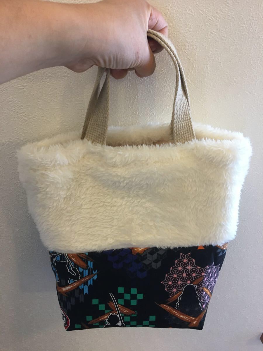 Paypayフリマ バッグ トート ファー ハンドメイド 手作り 白 黒 ランチバッグ お弁当袋 エコバッグ ミニバッグ サブバッグ Paypayフリマ バッグ トート ファー ハンドメイド 手作り 白 黒 ランチバッグ お弁当袋 エコバッグ ミニバッグ サブバッグ