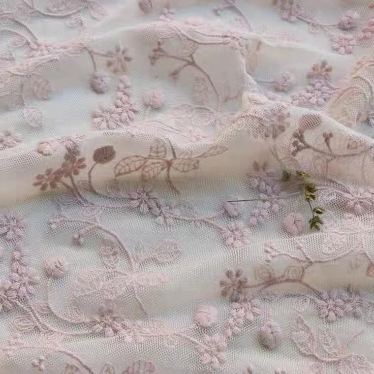 レース生地　綿刺繍　コットン刺繍　幅広チュールレース　薄ピンク