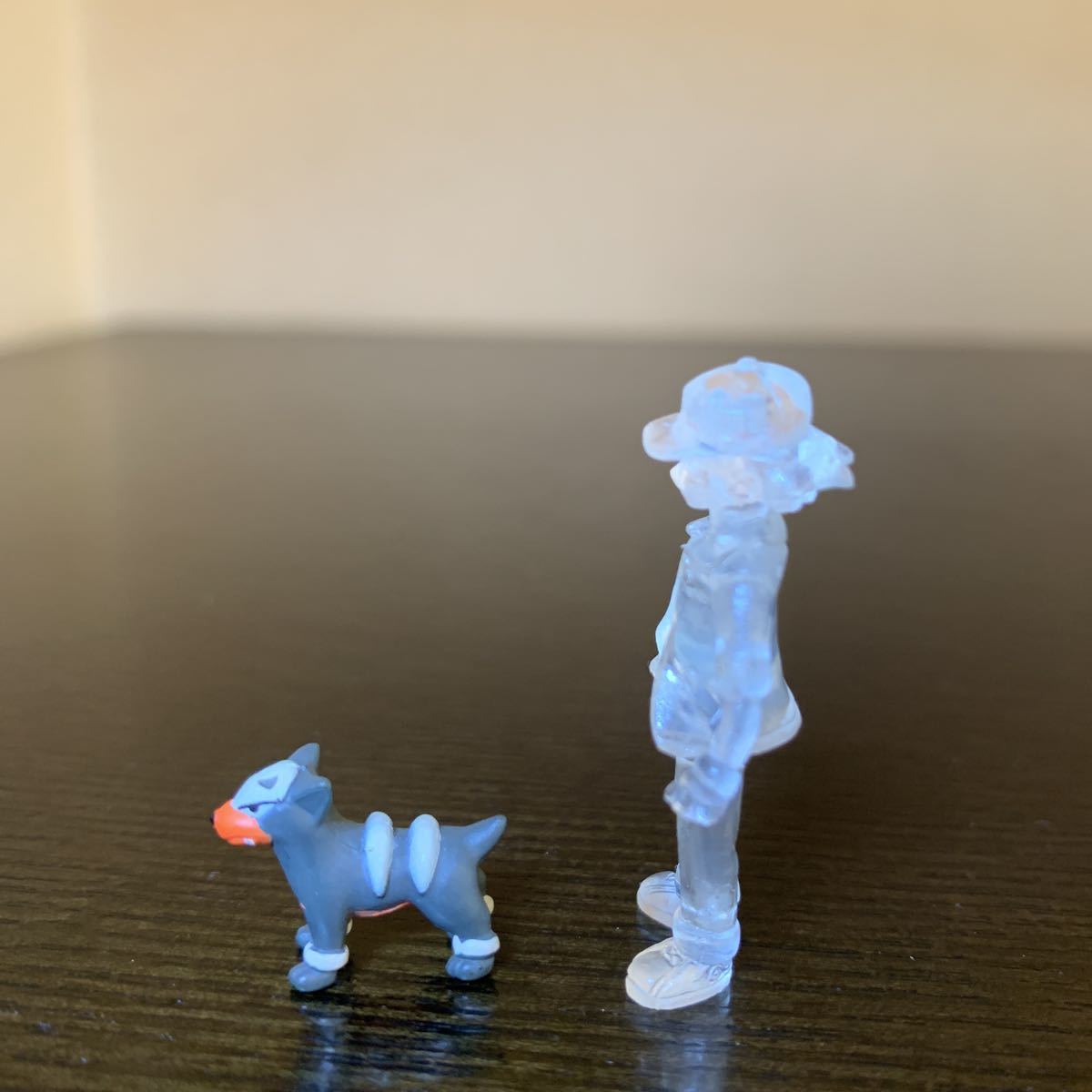 ヤフオク 立体ポケモン図鑑 デルビル と おまけ サトシ 中 ヤフオク 立体ポケモン図鑑 デルビル と おまけ サトシ 中