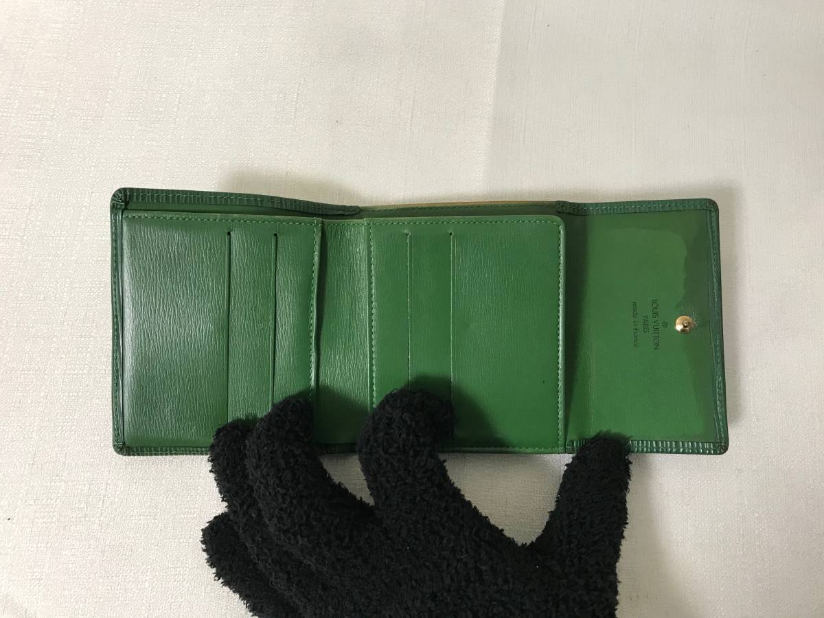 本物ルイヴィトンLVエピ本革レザーWホック二つ折り財布サイフ札入れカードケース緑グリーントラベル旅行メンズレディースビジネス
