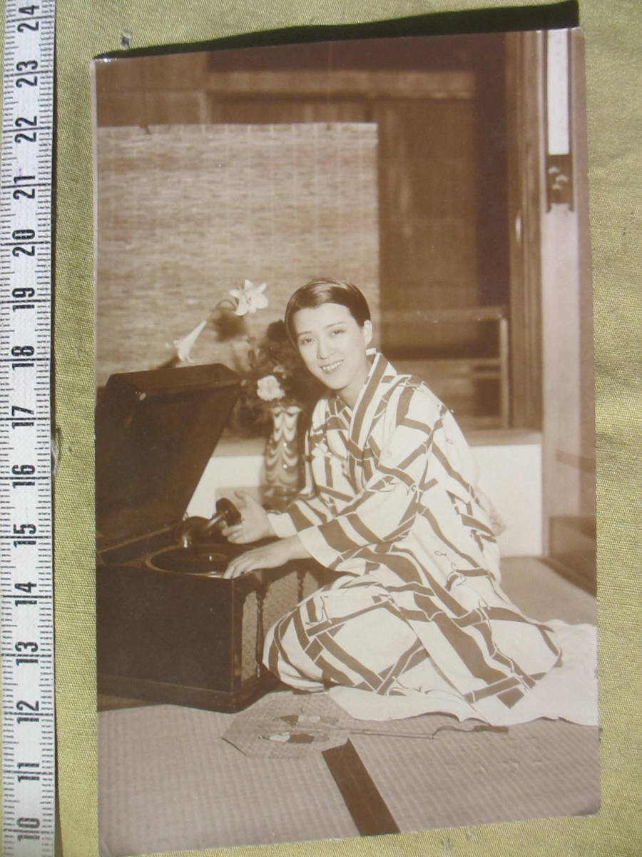 戦前の古絵葉書 ”オリエ津坂”さん：SSK 松竹少女歌劇：ブロマイド その１０　1930年代のお品です。_画像1