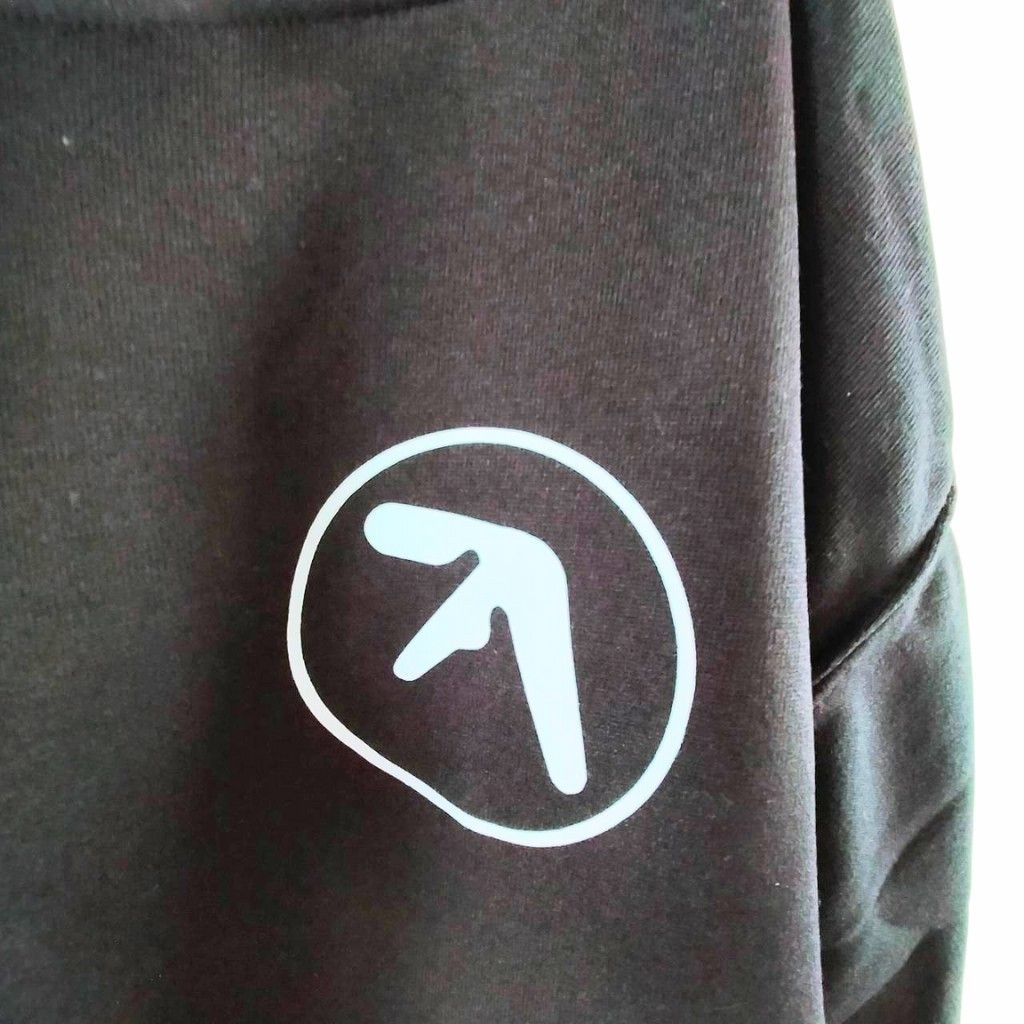 新品 エイフェックスツイン 両面プリント XL Aphex Twin パーカー