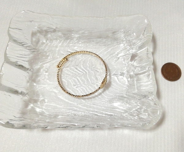  gold round bangle bracele / accessory . ornament Golden round bangle bracelet / accessories