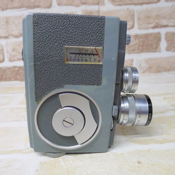 K236 昭和レトロ 手巻き式 8ミリカメラ ELMO 8ｍｍ ジャンク パーツ ELMO 8-V Size約：幅5×高さ13×奥行13cm/60_画像4