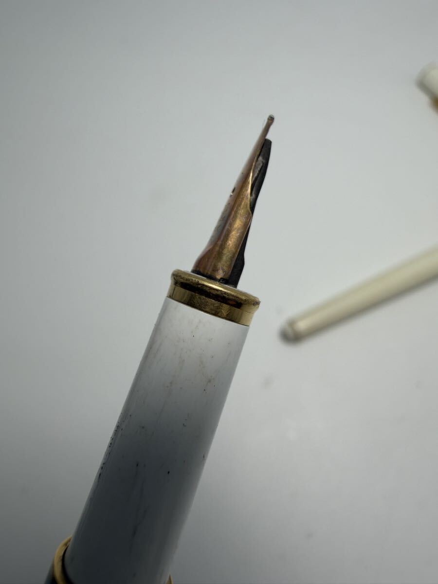 Courrges クレージュ 万年筆 2本セット 14K 金ペン先 F 細字 ホワイト