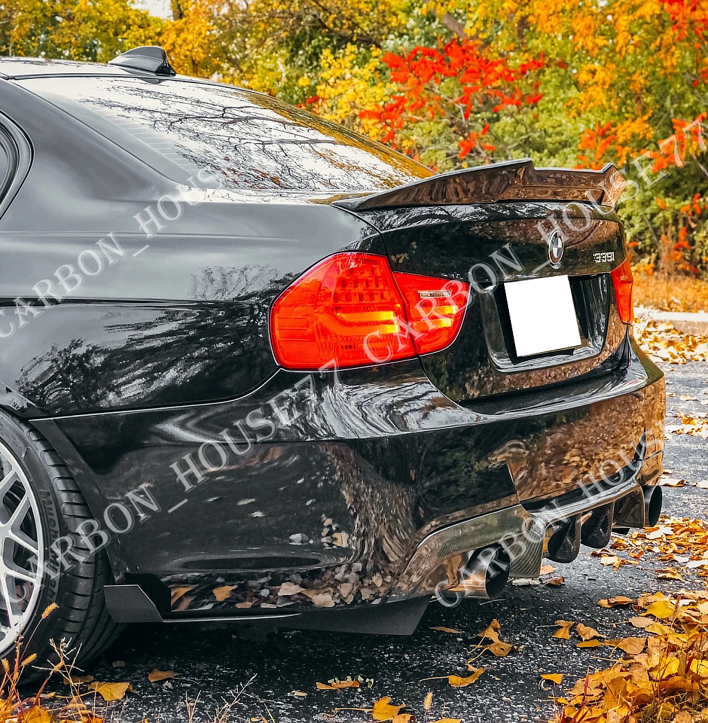 ★BMW E90 E91 Mスポーツ カーボン リア ディフューザー V型 左右2本出 2006-2011《交換タイプ》☆._画像1