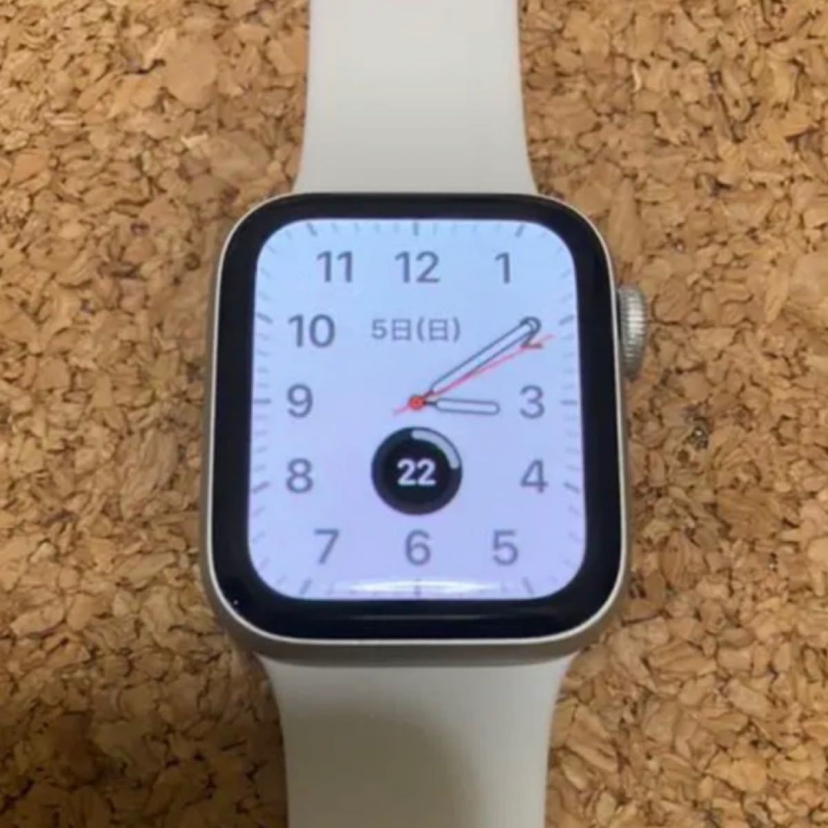 nope様専用といたします。Apple Watch Series 5 GPSモデル シルバーアルミ 40mm【超美品】