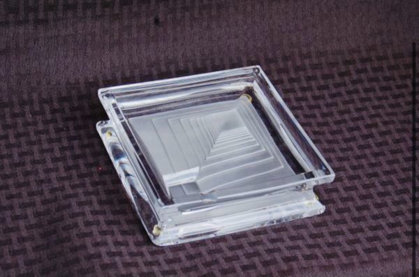 K3517 * 1970's DAUM ドーム クリスタルガラス 灰皿 アシュトレイ 小物入れ ジオメトリックデザイン フランス アート グラス_画像3