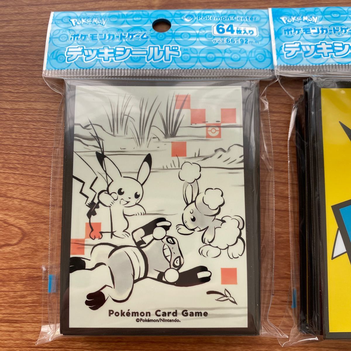 ポケモンカード デッキシールド ぽけもん戯画 PIKAPIKACHU YE ポケモンカード デッキシールド ぽけもん戯画 PIKAPIKACHU YE