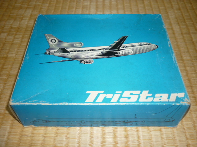 ■未使用 希少 1970年代 共箱付き！全日空商事 トライスター（TriStar） ダイキャスト製 1/300 JA8501 全長18cm_画像6
