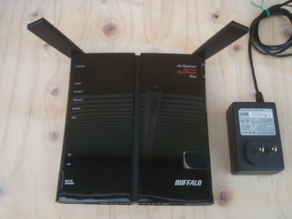 BUFFALO バッファロー 無線LANルーター 無線LAN AOSS ACアダプター n/b/g 対応 450Mbps Wifi Air Station WZR-HP-G302H 通電確認済み 即決_画像2