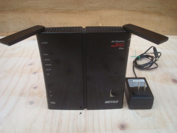 BUFFALO バッファロー 無線LANルーター 無線LAN AOSS ACアダプター n/b/g 対応 450Mbps Wifi Air Station WZR-HP-G302H 通電確認済み 即決_画像6