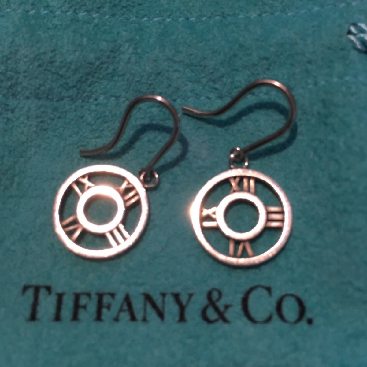 Paypayフリマ クリーニング済 廃盤tiffany希少ティファニーアトラスメダリオンピアス Paypayフリマ クリーニング済 廃盤tiffany希少ティファニーアトラスメダリオンピアス