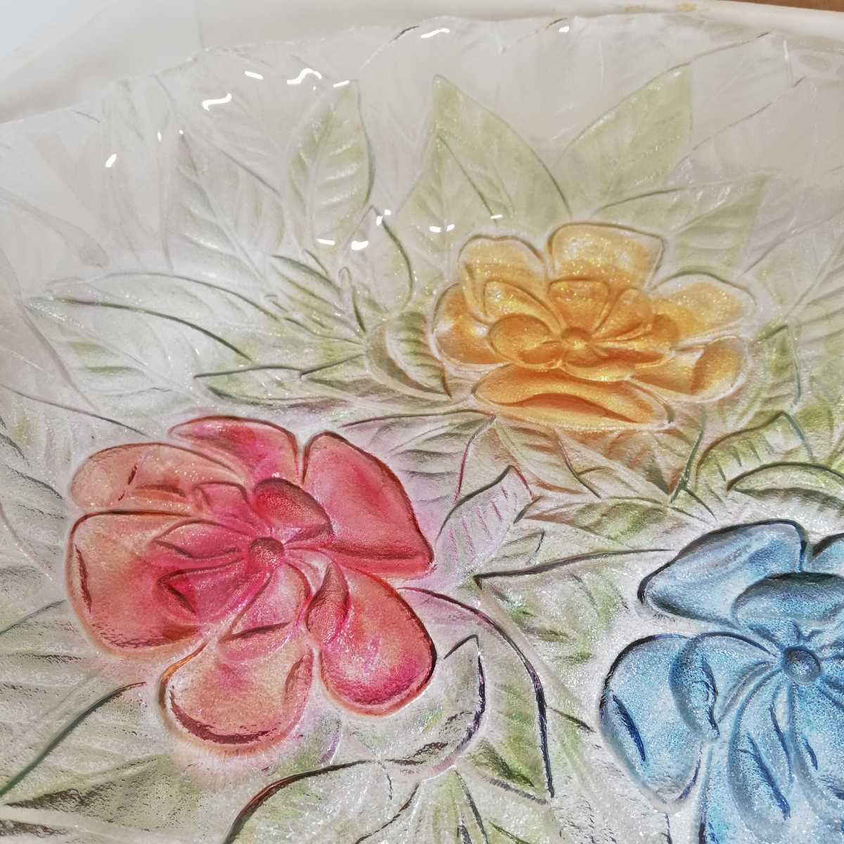 Sasaki Glass 佐々木硝子 花の集い コンポート 裏陽刻 色付きガラス大皿 34cm×32.5cm 高さ5.9cm [昭和レトロ ガラス大皿 盛皿 パーティー]_画像4