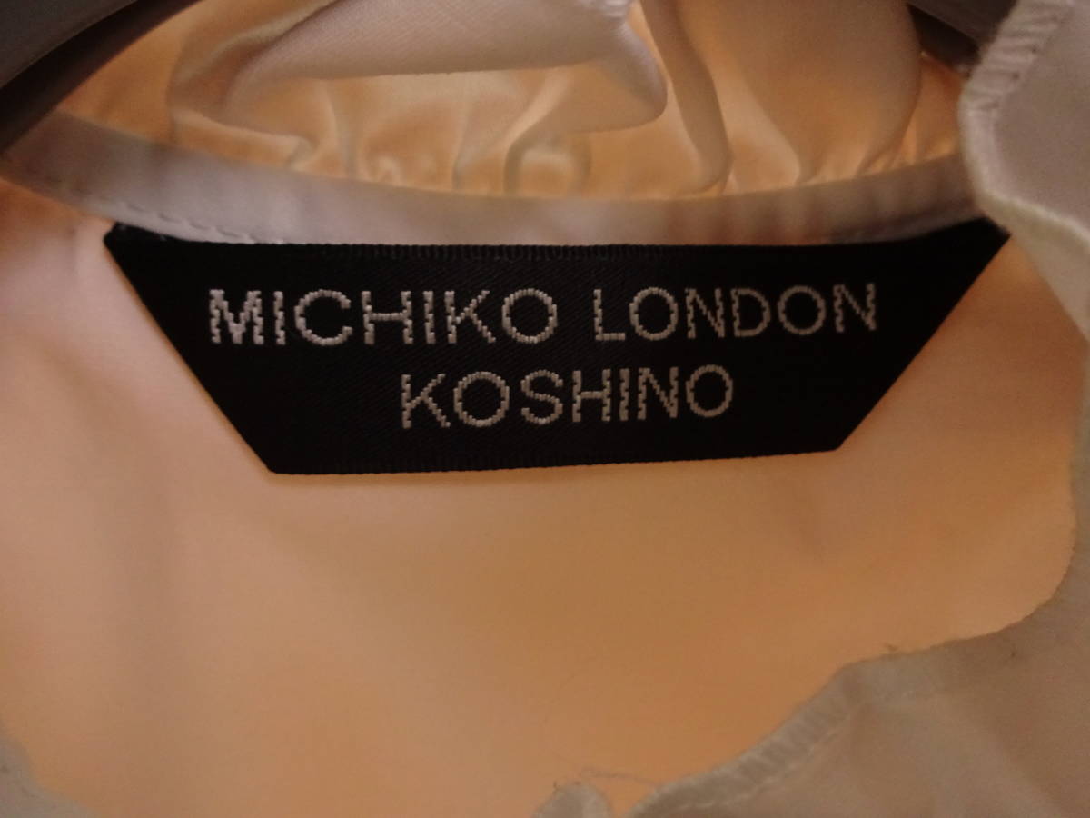 ◇MICHIKO LONDON KOSHINO/ミチコロンドンコシノ　女の子　フォーマルスーツ　３点　１３０㎝　入学式　卒業式　ブラック_画像6