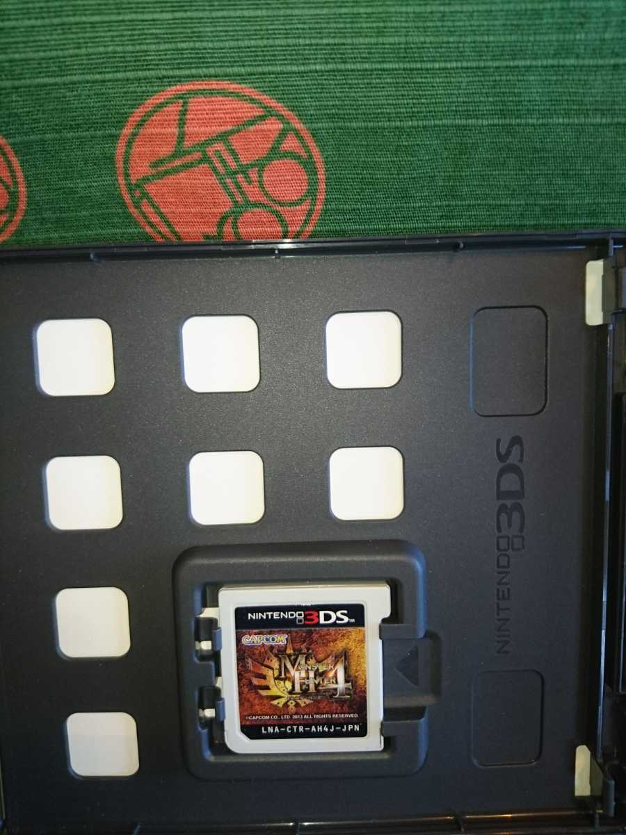 「中古ソフト・美品」☆任天堂　ニンテンドー3DS / モンスターハンター 4 /お買得品 ! _画像3