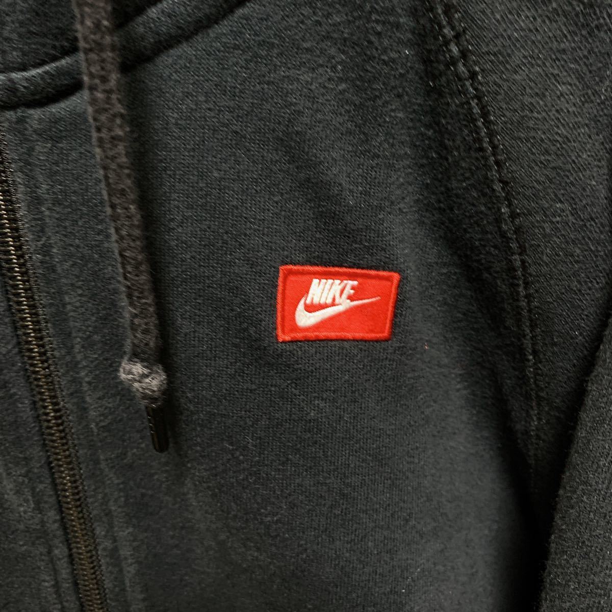 NIKE ナイキ　デカロゴ　刺繍　ワンポイント　ジップ　パーカー